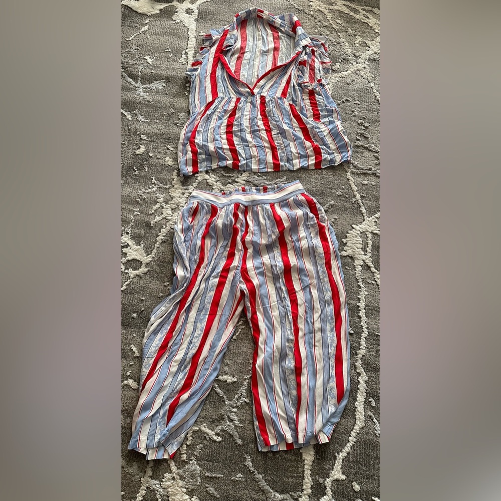 Hazel 2 piece capri set